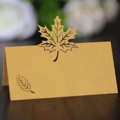 Produktbild von 50 Tischkarten aus Perlmuttpapier für Hochzeiten und Feiern