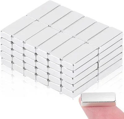 Produktbild von 60 Stück Neodym-Magneten 10 x 4 x 2 mm - Stark und flach - Magnetplatten für Kühlschrank und Büro