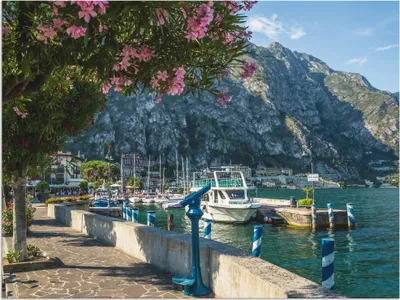 Produktbild von ARTland Wandbild Alu für Innen & Outdoor Gardasee Hafen Limone sul Garda I Größe: 80x60 cm