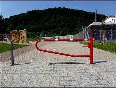 Produktbild von Drehbare Gatterschranke, zum Einbetonieren, mit Profilzylinderschloss, mit Lackierung, 3500 mm breit