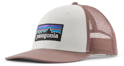 Produktbild von Patagonia P-6 Logo Trucker Hat Birch White .