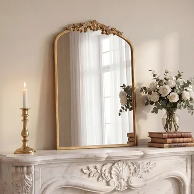 Image de Miroir Baroque Doré pour Décoration Murale