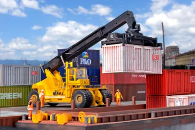 Image de Kibri 11752 - H0 KALMAR CONTCHAMP avec groupe combiné - Neuf