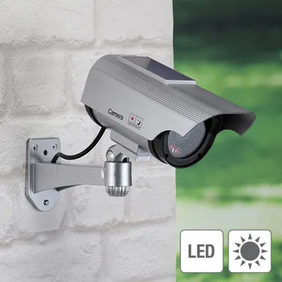 Produktbild von Solar Kamera Attrappe Dummy Überwachungskamera mit blinkender LED