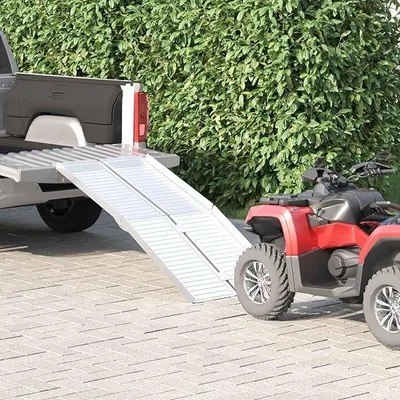 Productafbeelding van Opklapbare rolstoelhelling, 152 cm, aluminium helling voor rolstoelen, draagvermogen tot 270 kg, transportabele rolstoelaccessoire voor buitengebruik, zilver
