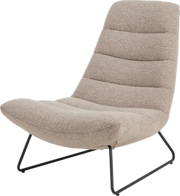 Produktbild von Selsey FORGENTS - Loungesessel mit Bouclé-Bezug in Beige, Kufengestell, Quersteppung, 82,5x93x97 cm
