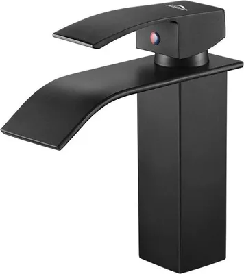 Image de Robinet de salle de bains noir, robinet pour la salle de bains, robinet de lavabo en cuivre, robinet en cuivre, tapis noir et moelleux