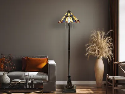 Image de Lampadaire de style Tiffany hauteur 158cm