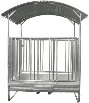 Produktbild von Kerbl Pferde-Viereckraufe mit Sicherheitsfreßgitter 2 x 2 m