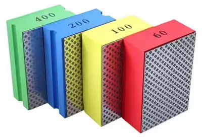 Produktbild von 4er Set Diamant-Schleifpads für Fliesen, Stein, Granit und Marmor – langlebiges Zubehör für präzises Schleifen