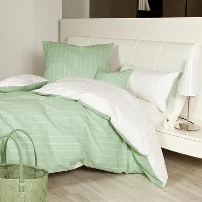 Produktbild von Traumschlaf Mako-Soft-Seersucker Wendebettwäsche Tango 29020-26 lindgrün Kissenbezug einzeln 40x40 cm