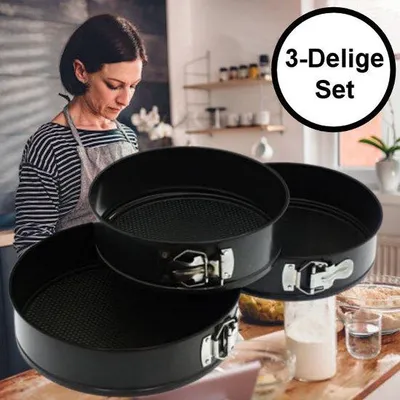 Image de Lot de moules à charnière ronds - Lot de 3 pièces (Ø 22, Ø 24,5, Ø 26 cm) - Moules à pâtisserie ronds - Métal - Moules à gâteaux et à tartes