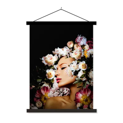 Produktbild von MuchoWow® Textilposter Frauen - Blumen - Rosen - Porträt 60x80 cm mit schwarzem Rahmen - Plakathalter