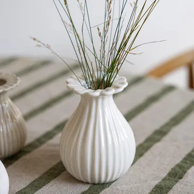 Produktbild von Vase Vallby - weiß: large