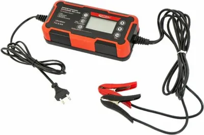 Produktbild von WELDMAN, Modell CHARGE 80, 12V/24V Batterieladegerät, ideal für Autos und leichte Maschinen, effizientes und sicheres Laden, kompaktes Design, für den privaten und professionellen Gebrauch.