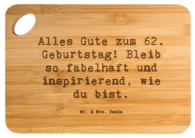 Produktbild von Mr. & Mrs. Panda Frühstücksbrettchen Spruch 62. Geburtstag Freude - Transparent - Geschenk, liebevolle Geburtstagswünsche, Brett, Schneidebrett, Holzbrett, feiern, Alter