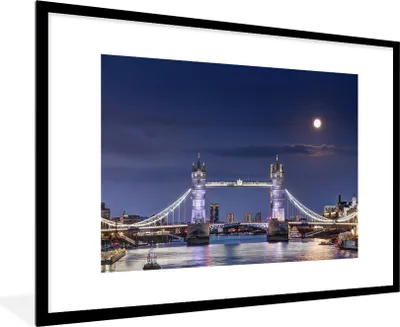 Produktbild von MuchoWow® Gerahmtes Poster Die ikonische Tower Bridge bei Vollmond in England 90x60 cm - Poster mit Schwarzem Bilderrahmen Wandposter Rahmen Foto Bilder - Wanddekoration - Fotos