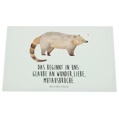 Produktbild von Mr. & Mrs. Panda Schneidebrett Glas Nasenbär - Weiß - Geschenk, Rüsselbär, Aus, Bär, Lustige Sprüche, Glasbrett, Nasenbären, Schneidplatte, Schneidbrett, Küchenbrett