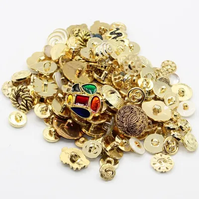 Knopf-Mix, 150 g, 2- und 4-Loch, verschiedene Größen und Farben, Gold