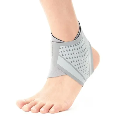 Produktbild von 2 Stück Sprunggelenkbandage (links+rechts) – Ultradünn und atmungsaktiv – Mit doppeltem Klettverschluss für Sport und Alltag, leichte Fußbandage