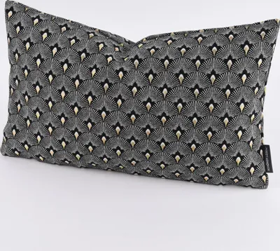 Produktbild von SCHÖNER LEBEN. Kissenhülle Pfau Jacquard schwarz weiß gold 30x50cm