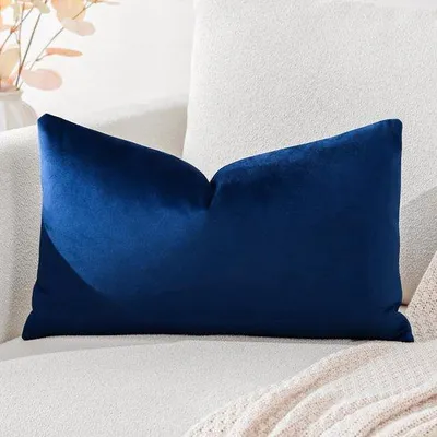 Obrázek produktu pro Ibenzoa® Sametový povlak na polštář 30 x 50 cm – elegantní potah na dekorativní polštáře v námořnické modré barvě se skrytým zipem