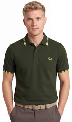 Produktbild von Fred Perry Poloshirt dunkelgrün normale Passform 2 Knöpfe