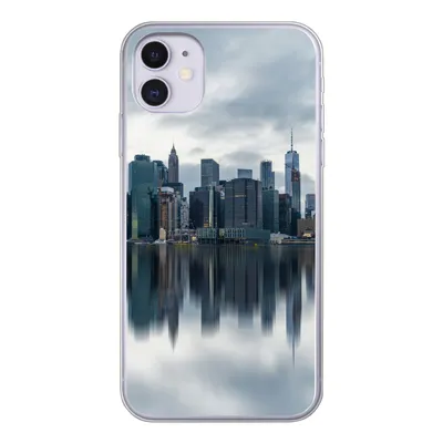 Produktbild von MuchoWow® Handyhülle Schutzhülle Hülle für iPhone 11 New York - Skyline - Spiegelung Silikon Softcase Handy Hülle - Handytasche