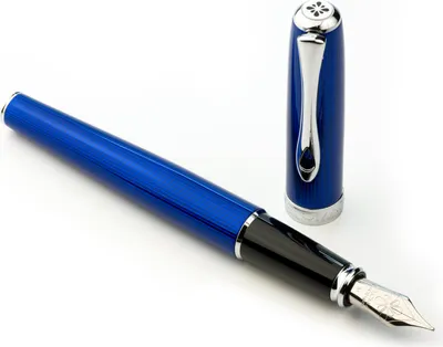 Produktbild von Füllhalter Diplomat Excellence A2 Skyline blau, Stärke M