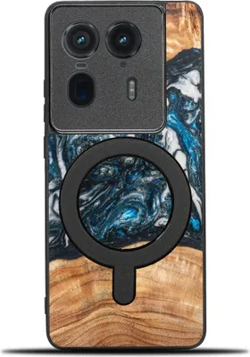 Produktbild von Bewood Unique Case für Motorola Edge 50 Ultra - Planeten - Erde mit MagSafe