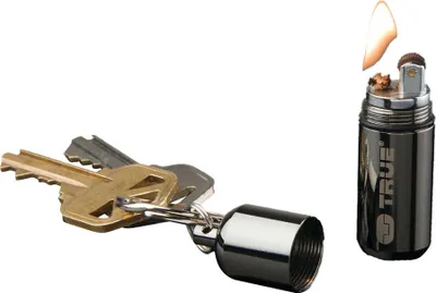 Image de Briquet "FireStash" argenté, modèle "TRUE Benzin"