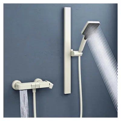 Produktbild von Duschsystem mit Duscharmatur und Regendusche, 3 Strahlarten, höhenverstellbare Aluminium-Duschstange, Duschbrause in Weiß