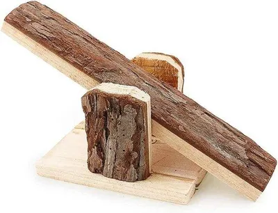 Zdjęcie produktu dla Drewniana huśtawka dla małych zwierząt, chomików, wiewiórek, myszy – ćwiczenia, zabawa, czyszczenie zębów