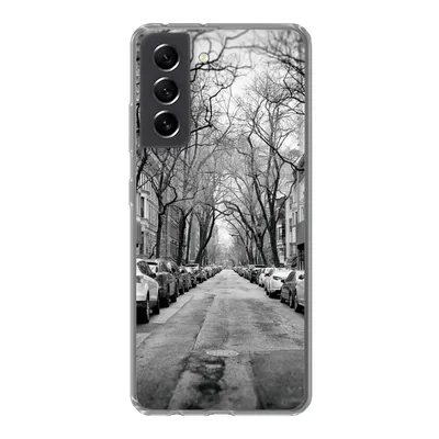 Produktbild von MuchoWow® Handyhülle Schutzhülle Hülle für Samsung Galaxy S21 FE Geparkte Autos in New York - schwarz und weiß Silikon Softcase Handy Hülle - Mobiltelefonhülle