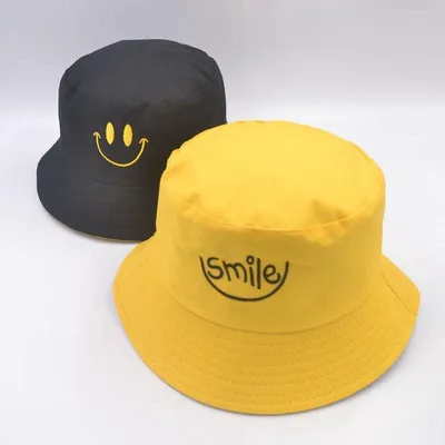 Produktbild von CHPN – Bucket Hat – „Wendemütze – Bucket – Bucket Hat – Smile – Smiley – Einheitsgröße – Gelb & Schwarz – Hüfthut – Festivalhut – Partyhut – Geschenk