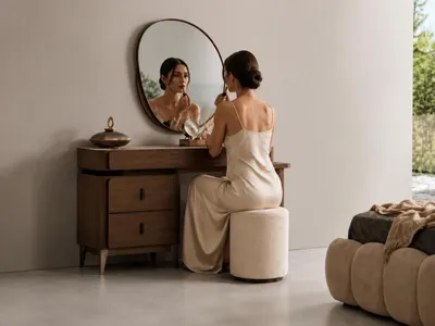 Produktbild von Schminktisch Spiegel praktisch schön geräumig braun modern neu