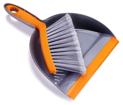 Productafbeelding van Set met een schop en een handveger - Voor het schoonmaken van vloeren - 2-delig