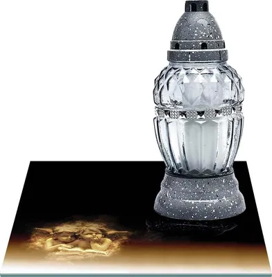 Zdjęcie produktu dla SZKLANA PODSTAWKA POD ZNICZE Z DEDYKACJĄ 35x35cm 553g Aniołek, czarne tło