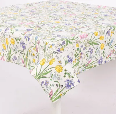 Produktbild von Tischdecke Rabbit Spring Fever weiß div. Größen von SCHÖNER LEBEN. Größe 130x180cm