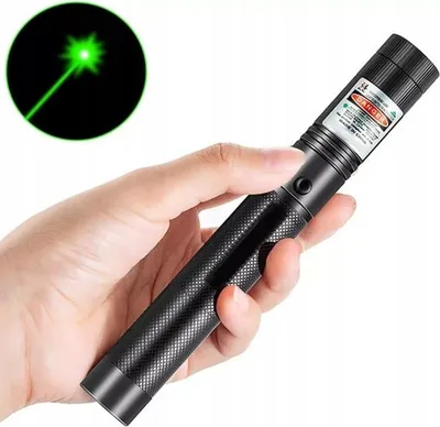 Zdjęcie produktu dla Laser Wskaźnik Laserowy Mocny Zielony Punktowy Akumulator Ładowarka 4W1