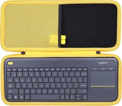 Productafbeelding van Ibenzoa® beschermhoes voor de Logitech K400 Plus draadloos toetsenbord – met een buitenkant van polycarbonaat en een flexibele TPU-binnenvoering