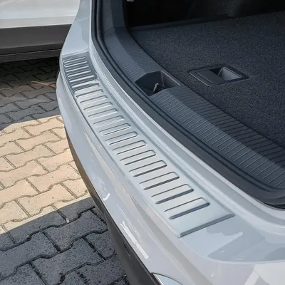 Produktbild von Ladekantenschutz mit Abkantung passend für VW Tiguan 3 Typ CT1 ab Bj. 2024-, Farbe:Silber