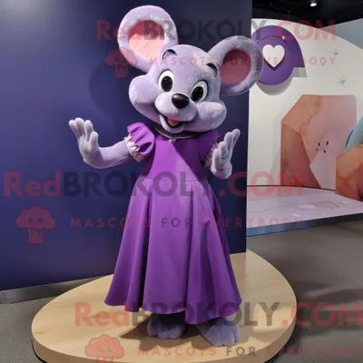 Produktbild von Lila REDBROKOLY Maus Maskottchen Kostüm Figur bekleidet mit einem A-Linien-Kleid und Fußkettchen