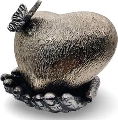 Image de Mini-urne artisanale en aluminium doré de 0,7 l avec motifs en forme de cœur pour les personnes et les animaux domestiques