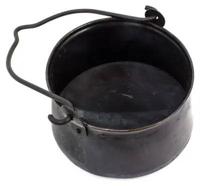 Produktbild von Mittelalterlicher geschmiedeter Stahlkessel mit angenieteten Griffen 5 L, Ø 22 cm, H 15 cm