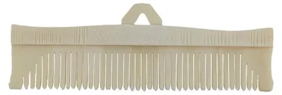 Produktbild von Kamm aus Knochen im Wikinger-Stil mit Öse zum Kämmen von Haaren und Naturfasern