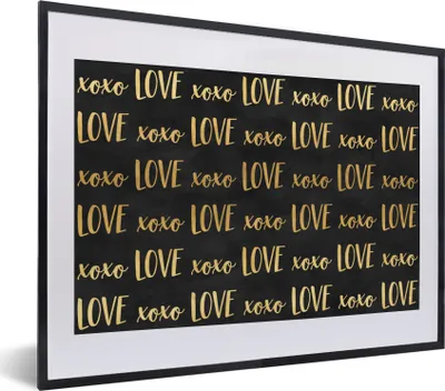 Produktbild von MuchoWow® Gerahmtes Poster Muster - Liebe - Gold - Schwarz 40x30 cm - Poster mit Schwarzem Bilderrahmen Wandposter Rahmen Foto Bilder - Bilderrahmen - Poster im Rahmen