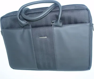 Produktbild von RIVACASE 8135 Tasche 15.6 Schwarz Elegant