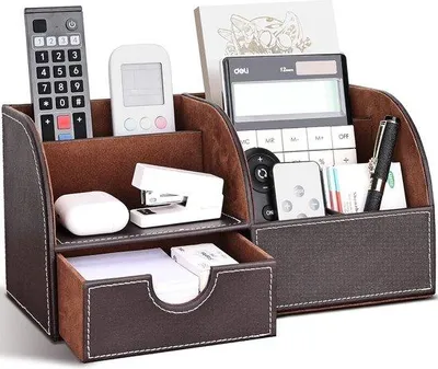 Zdjęcie produktu dla Uniqoos® Organizer na biurko z materiału przypominającego skórę (PU), kolor brązowy (duży) – 28 x 14,5 x 14,5 cm, 7 przegródek z wysuwaną szufladą, do przechowywania długopisów i artykułów biurowych