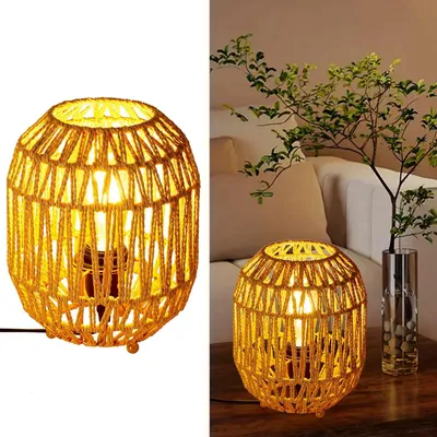 Immagine prodotto di Piccola Lampada da Tavolo in Rattan Intrecciato a Mano „TRENZZA“ – Luce Decorativa Naturale E27 per Camera da Letto o Notteira